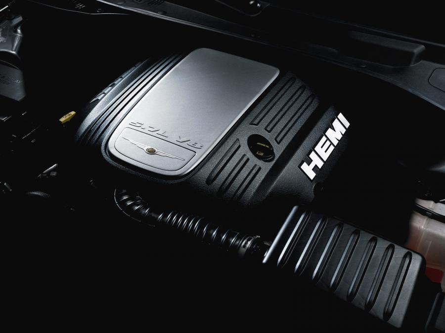  Chrysler 300C SRT8 2004 года  (EU) (фото 11 из 47)